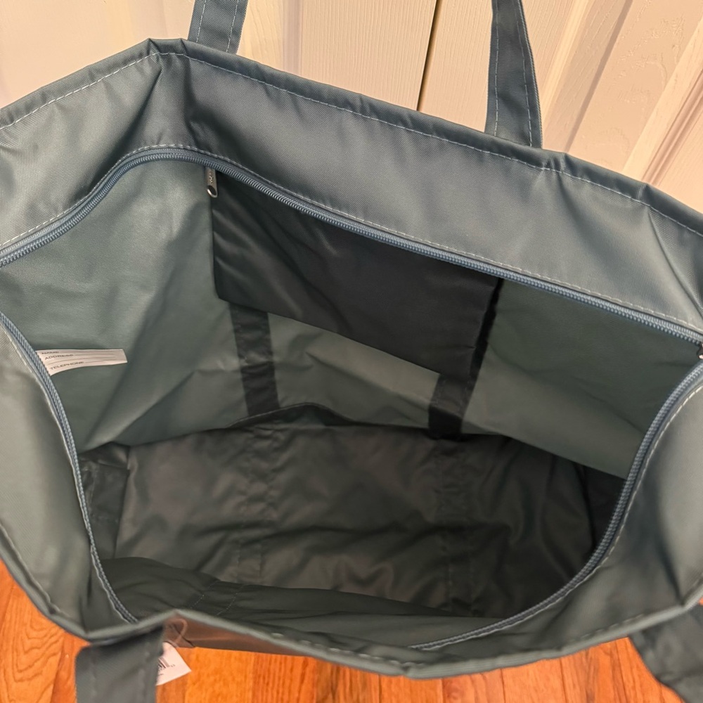 L.L.Bean Soft Spruce Large Lightweight Tote Bag - Picture 7 of 9
